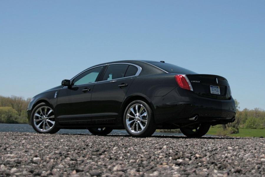  Lincoln MKS EcoBoost 2010 года  (фото 10 из 17)